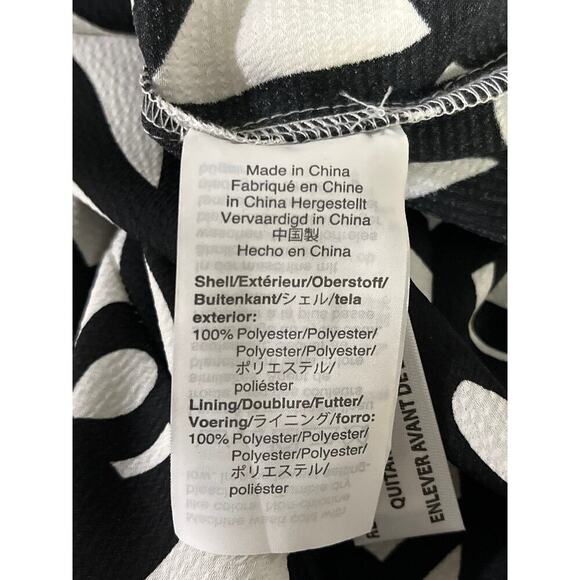 J.Crew 365 Abstract Black White Blouse Size 12 Short Sleeve - Picture 7 of 11